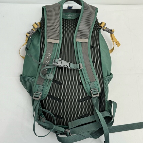 Osprey Daylight Duffle Hiking Backpack Green Unisex - Picture 13 of 13